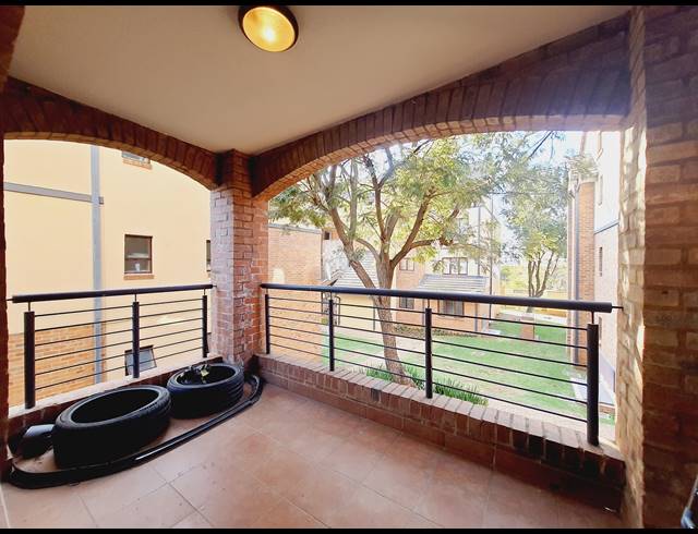BEDROOM APARTMENT RENTED IN HALFWAY GARDENS